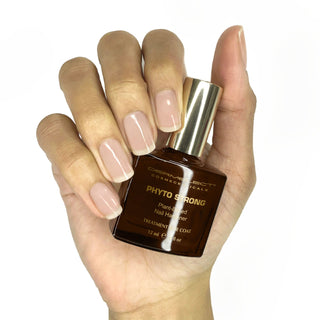 THE NATURALLY STRONGER Manicure Kit